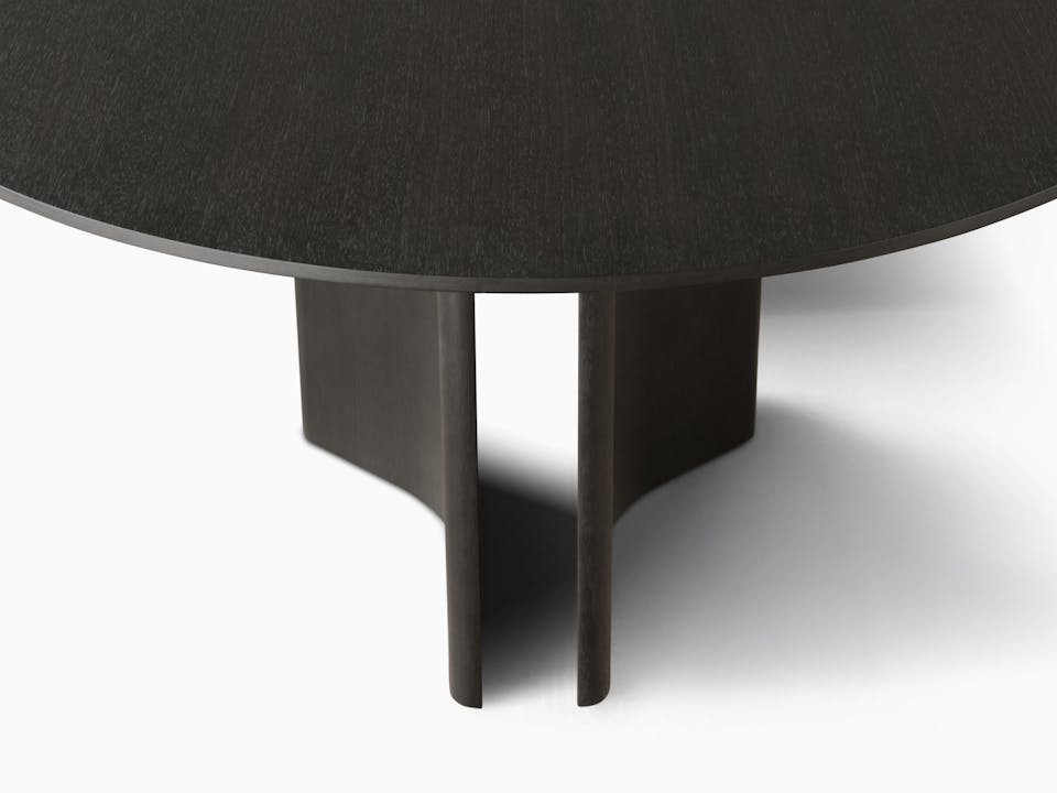 de sousa hughes caste prosser dining table base detail 2