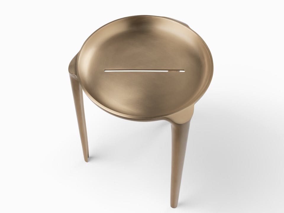 de sousa hughes caste ousel table natural bronze size 1 top detail 2