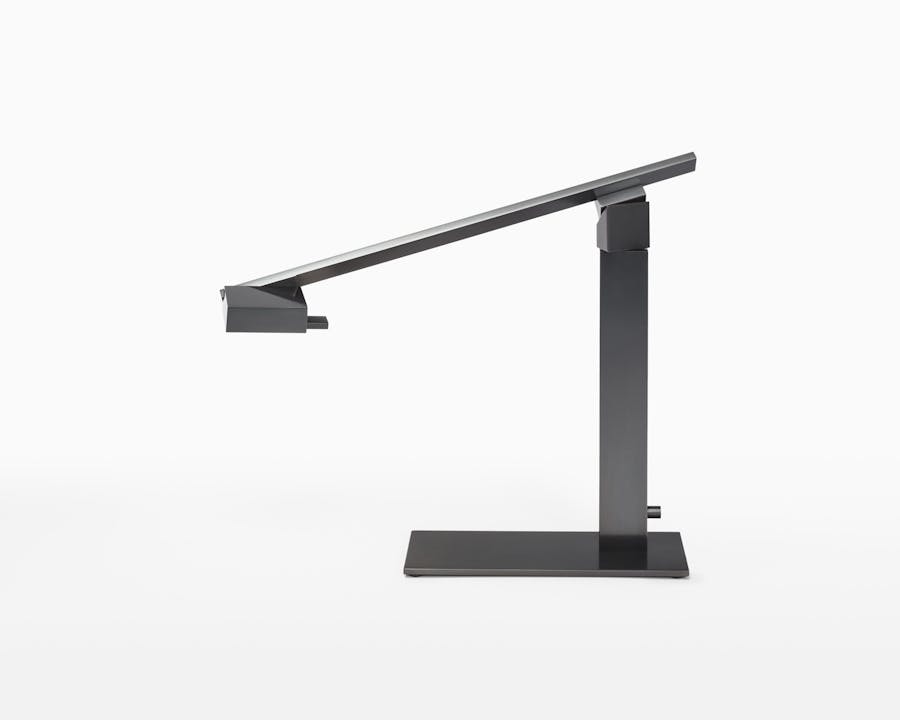 GGNHVfTOUe7 de sousa hughes caste hesper desk lamp angle