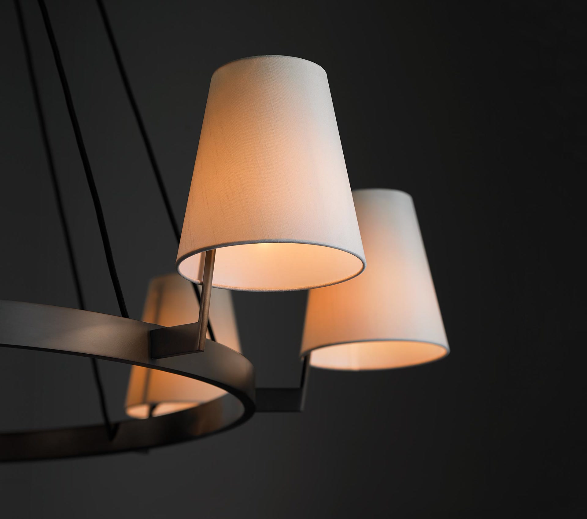 de sousa hughes Jonathan Browning Corniche Circular Chandelier detail 2