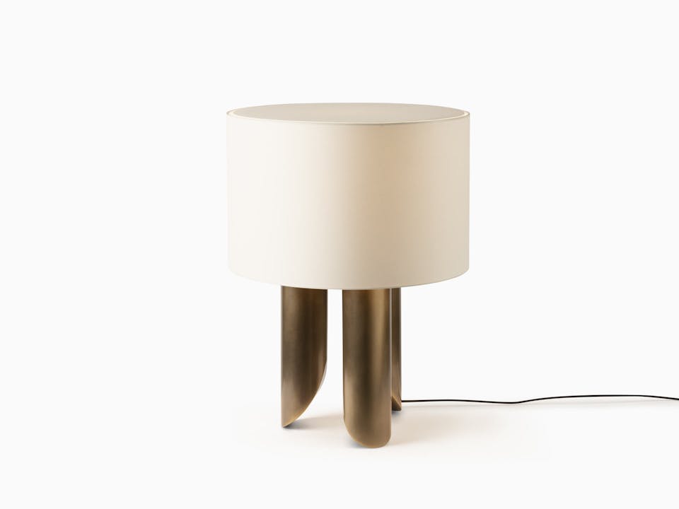 de sousa hughes caste loma table lamp angle