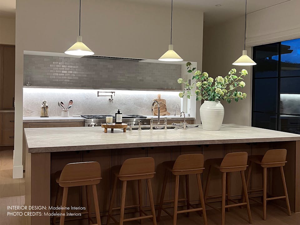 de sousa hughes Jonathan Browning Lauriston Pendant install