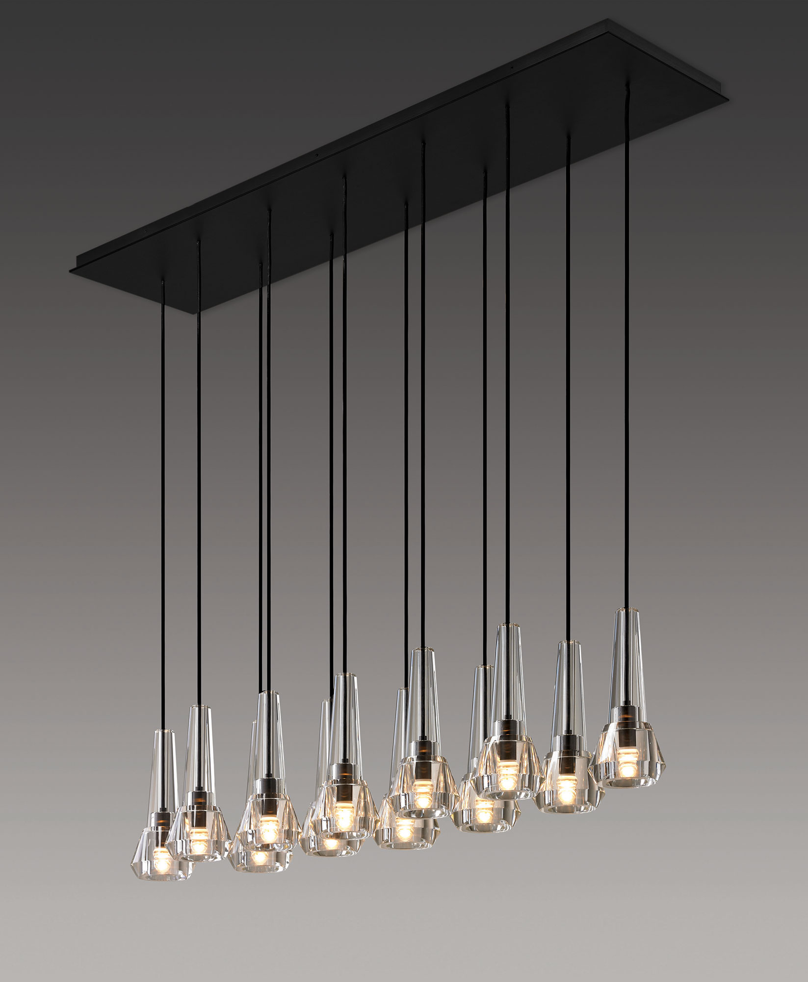 de sousa hughes Jonathan Browning Fontenay Linear Chandelier angle