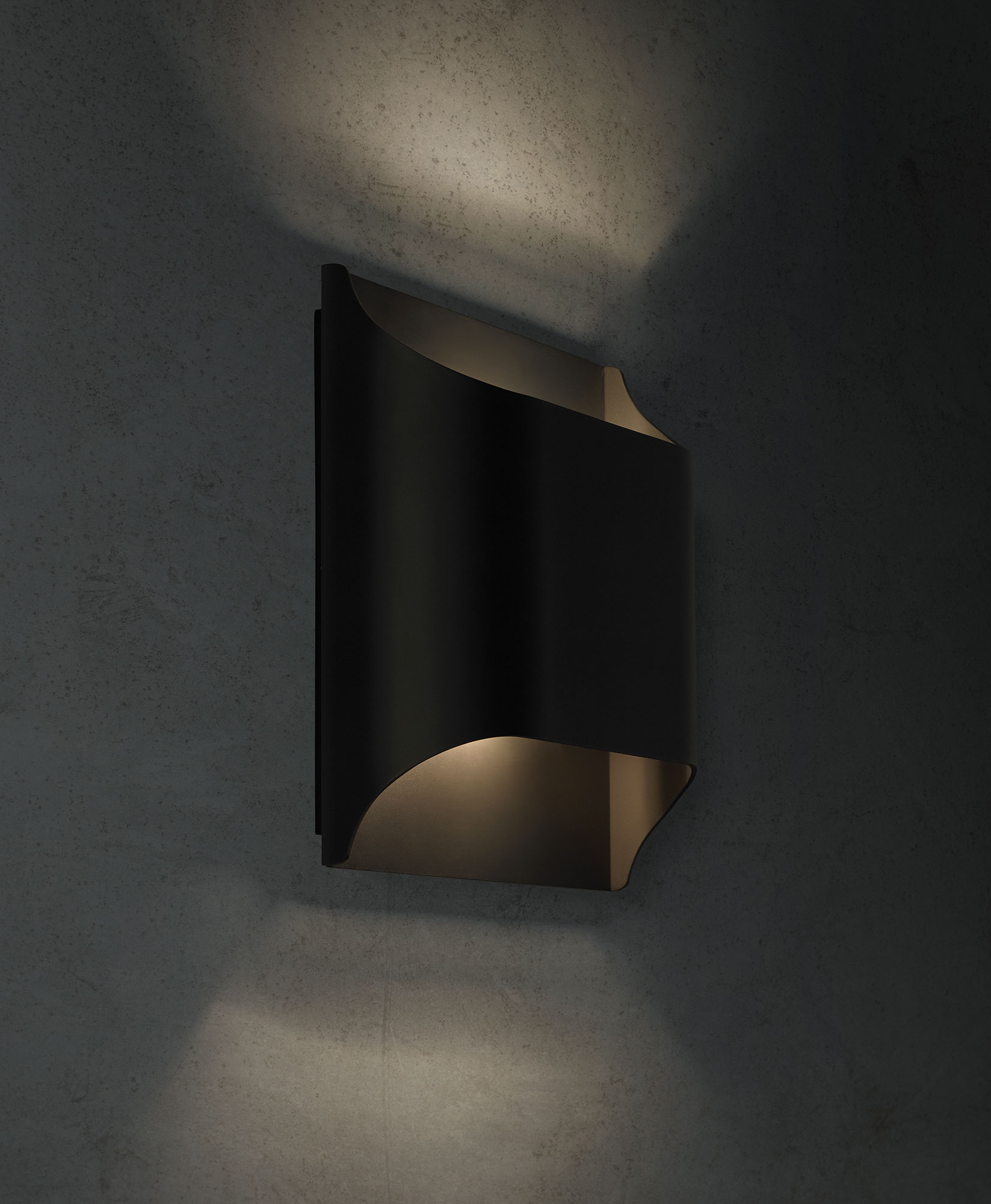 de sousa hughes Jonathan Browning Leclerc Outdoor Sconce side angle