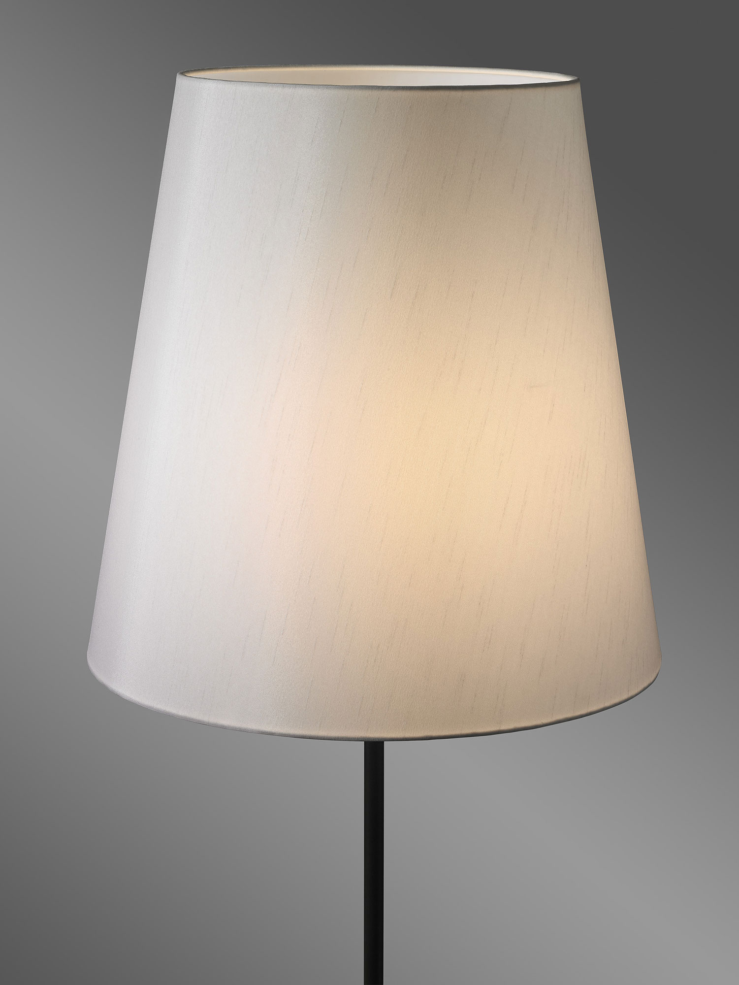 de sousa hughes Jonathan Browning Sannes Floor Lamp shade detail