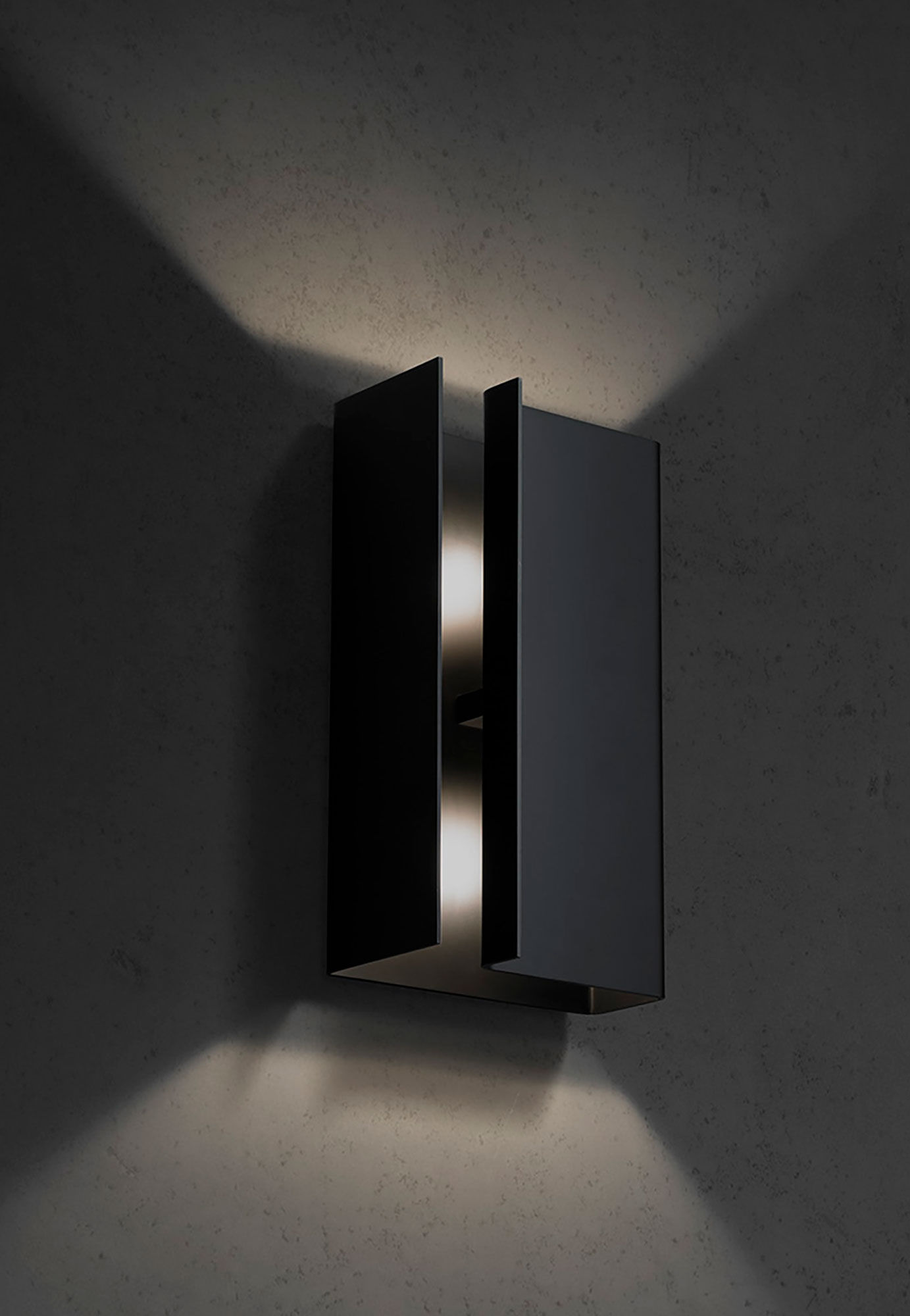 de sousa hughes Jonathan Browning Brouillon Outdoor Sconce side