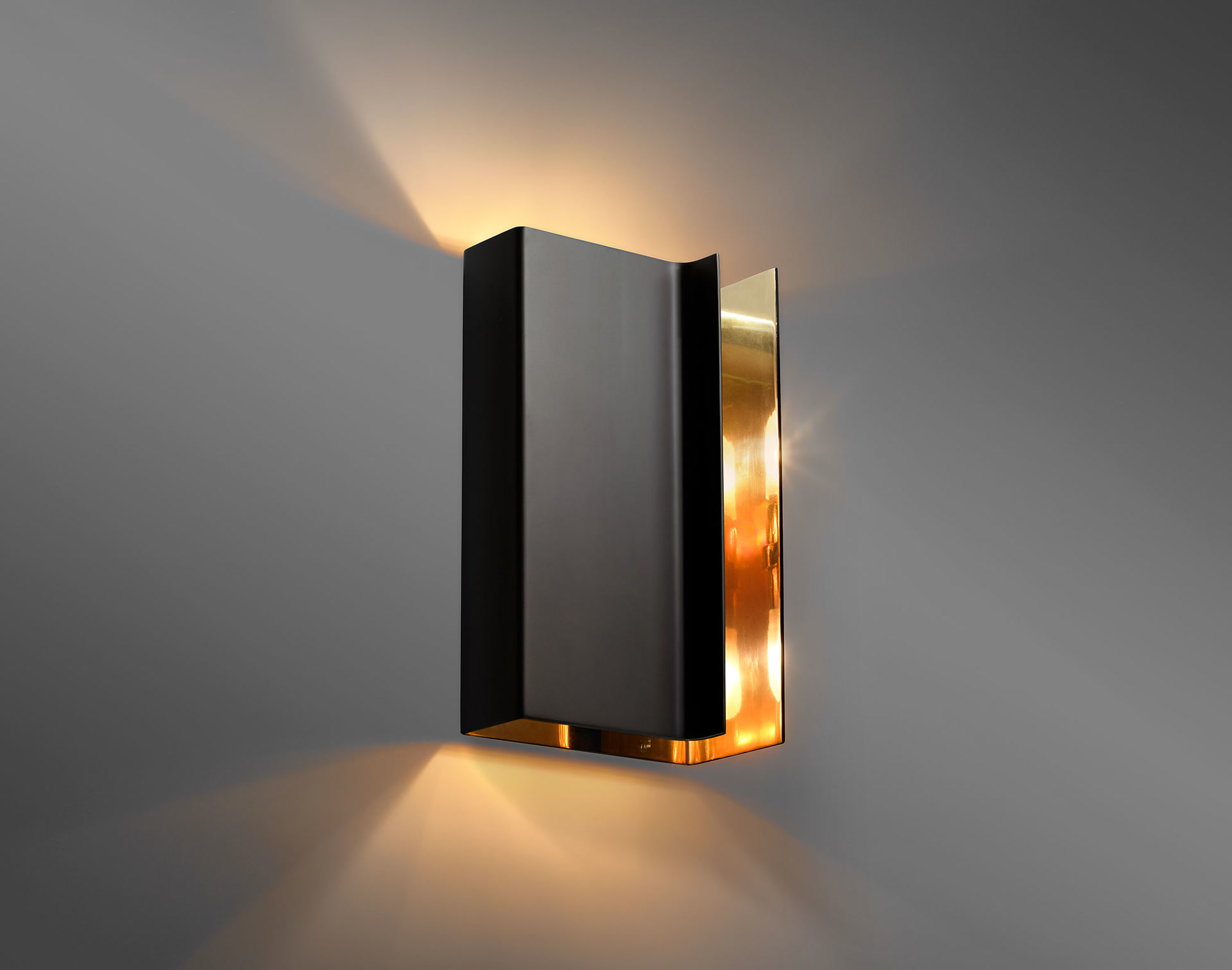 de sousa hughes Jonathan Browning Brouillon Sconce