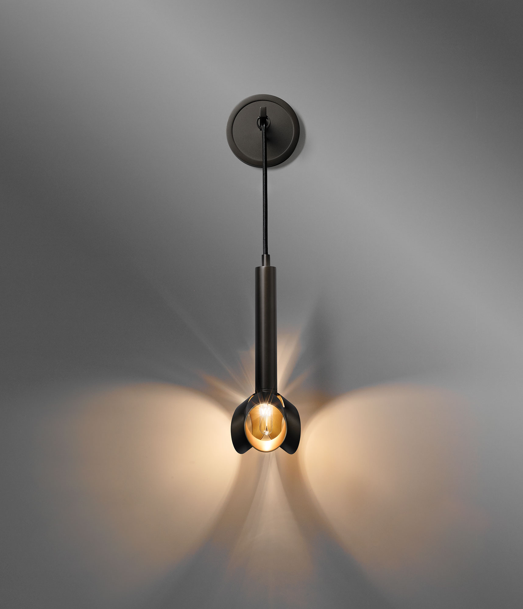 de sousa hughes Jonathan Browning Cantenac Sconce front