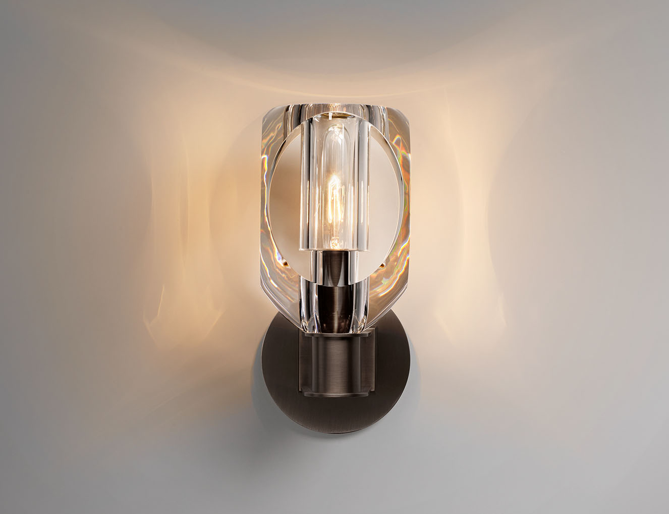 de sousa hughes Jonathan Browning Chartier Sconce front