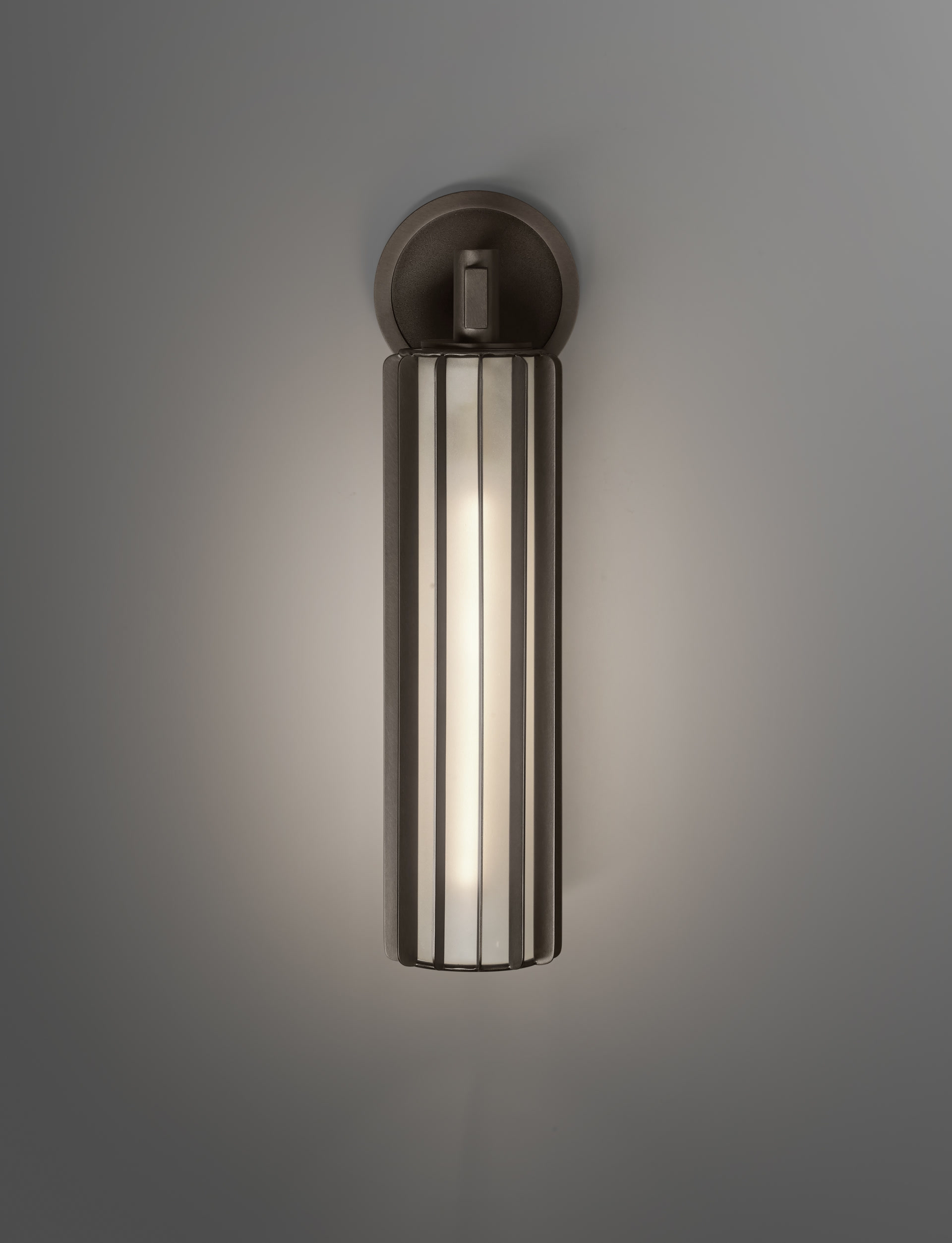 de sousa hughes Jonathan Browning Duvernois Sconce front