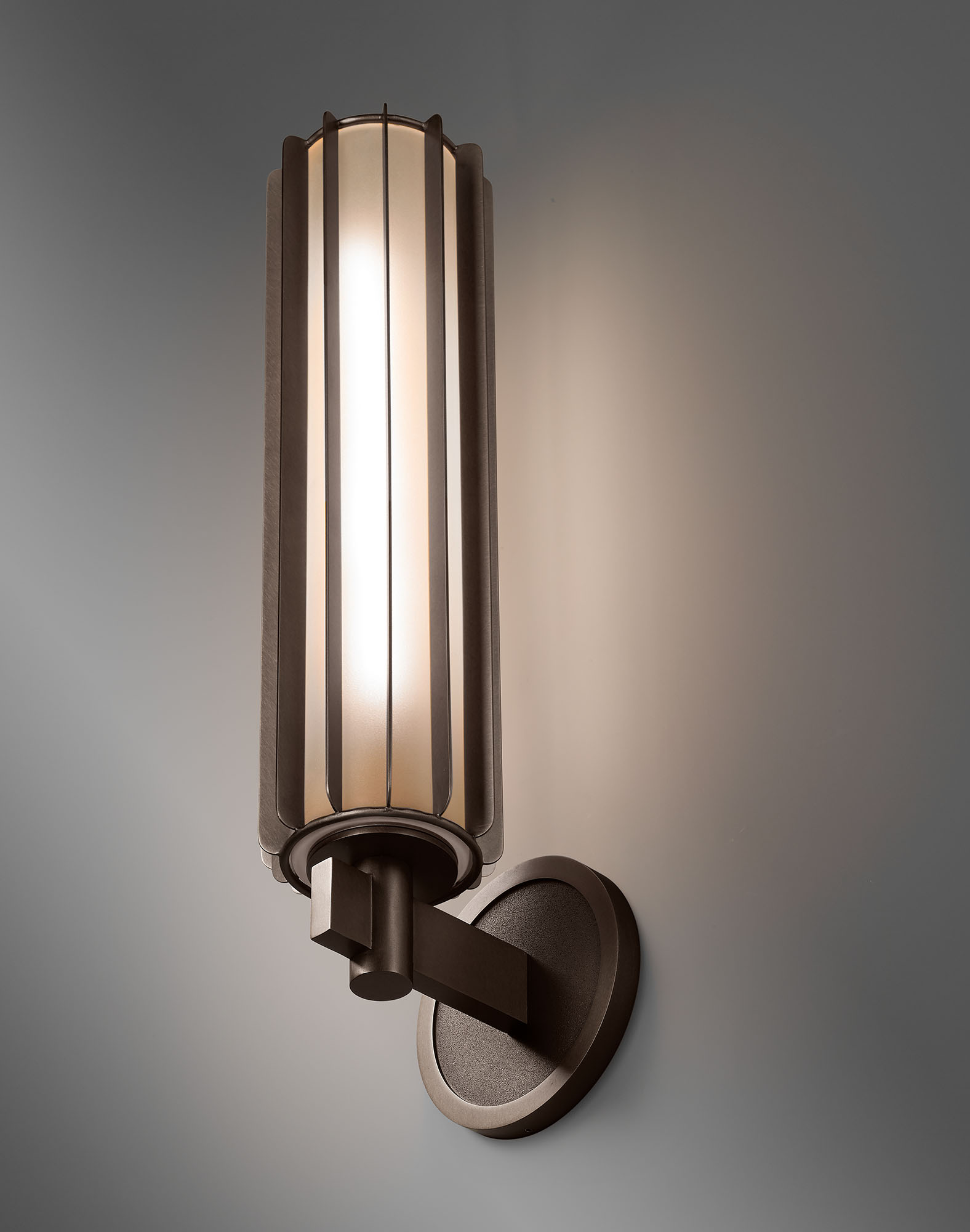de sousa hughes Jonathan Browning Duvernois Sconce angle 2