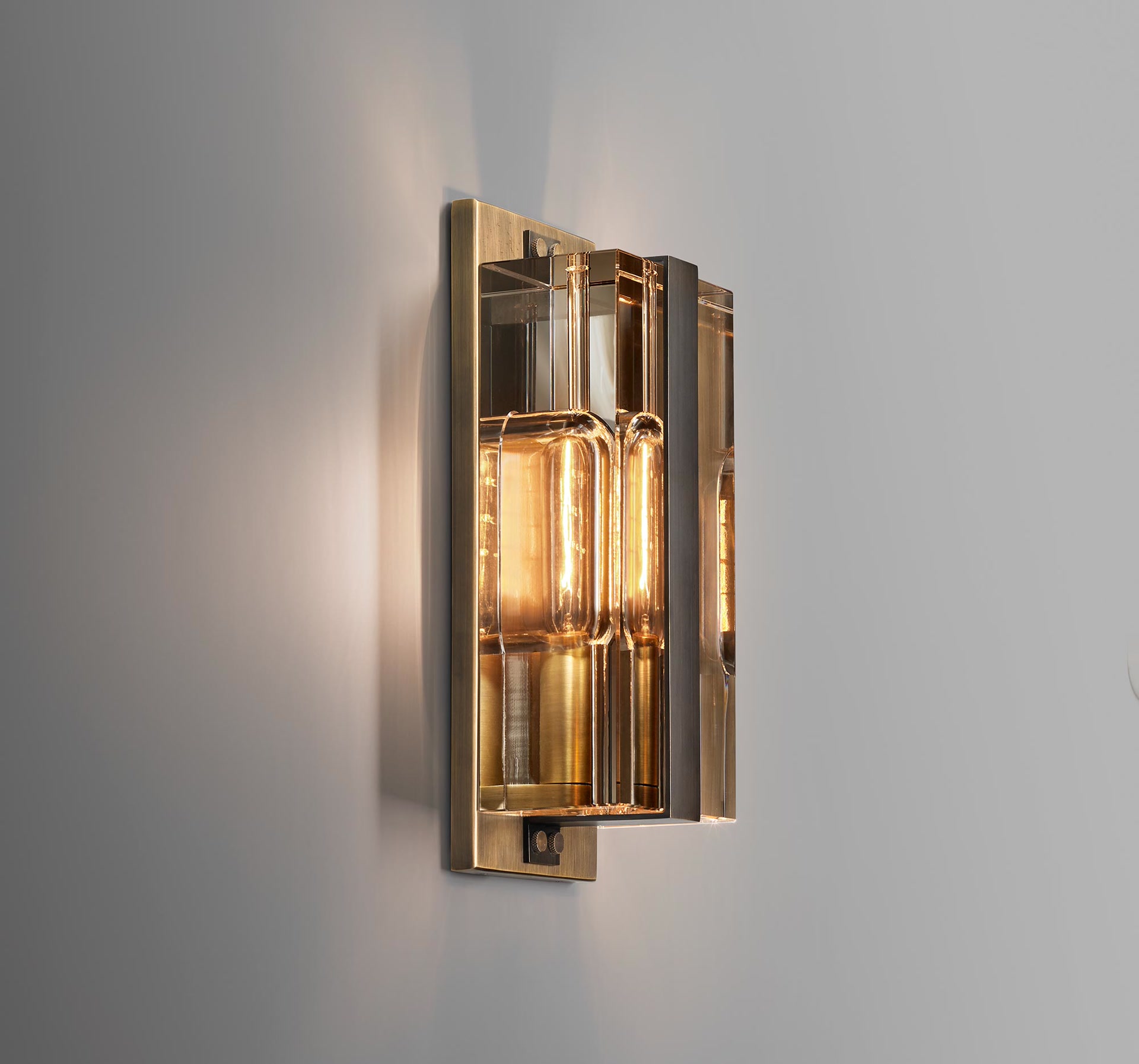 de sousa hughes Jonathan Browning Glacon Short Sconce angle
