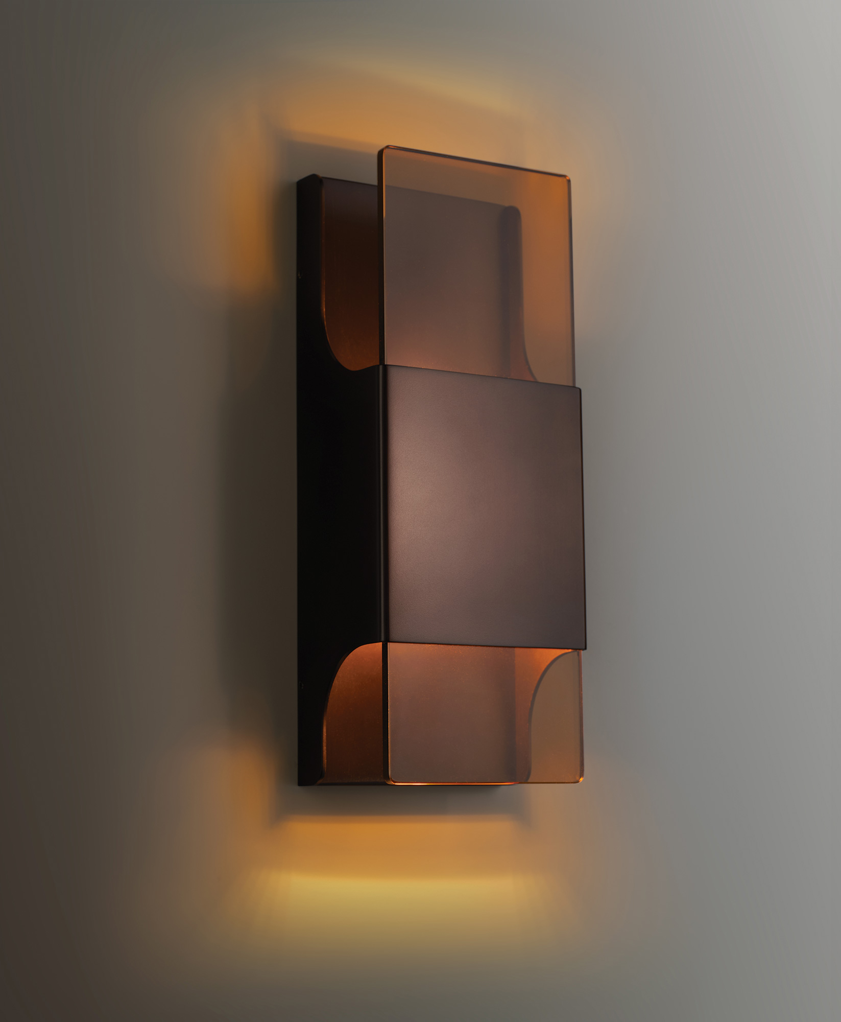 de sousa hughes Jonathan Browning Leclerc Slim Sconce