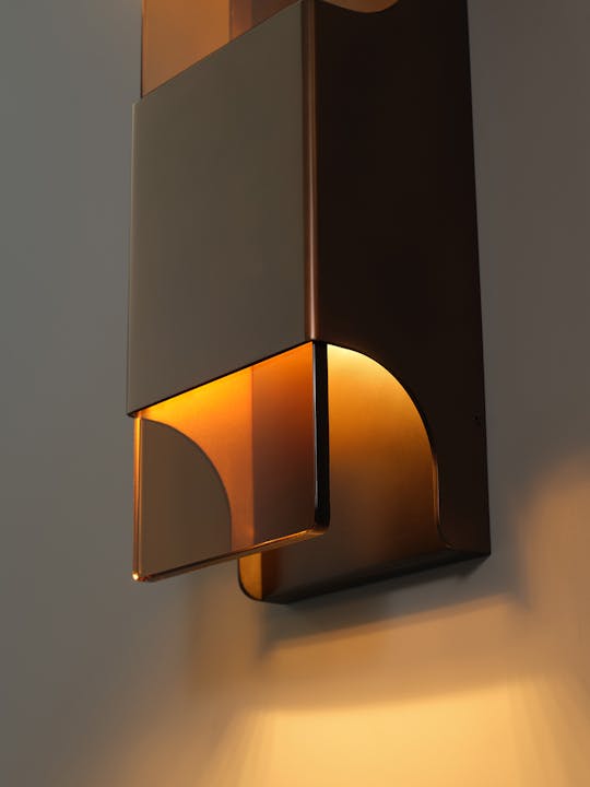 de sousa hughes Jonathan Browning Leclerc Slim Sconce detail