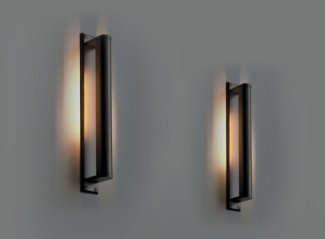 de sousa hughes Jonathan Browning Meudon Sconce angle