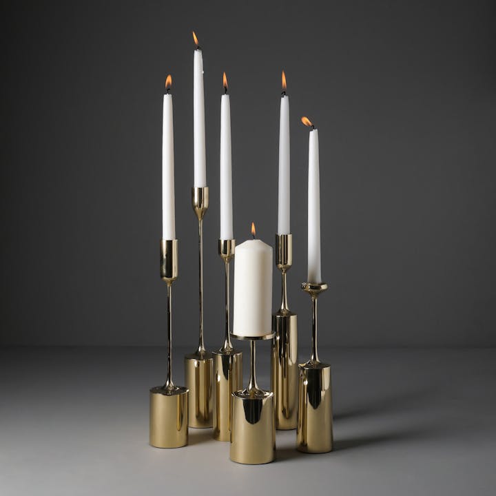 de sousa hughes alexanderlamont Contrepoids candlesticks polished brass