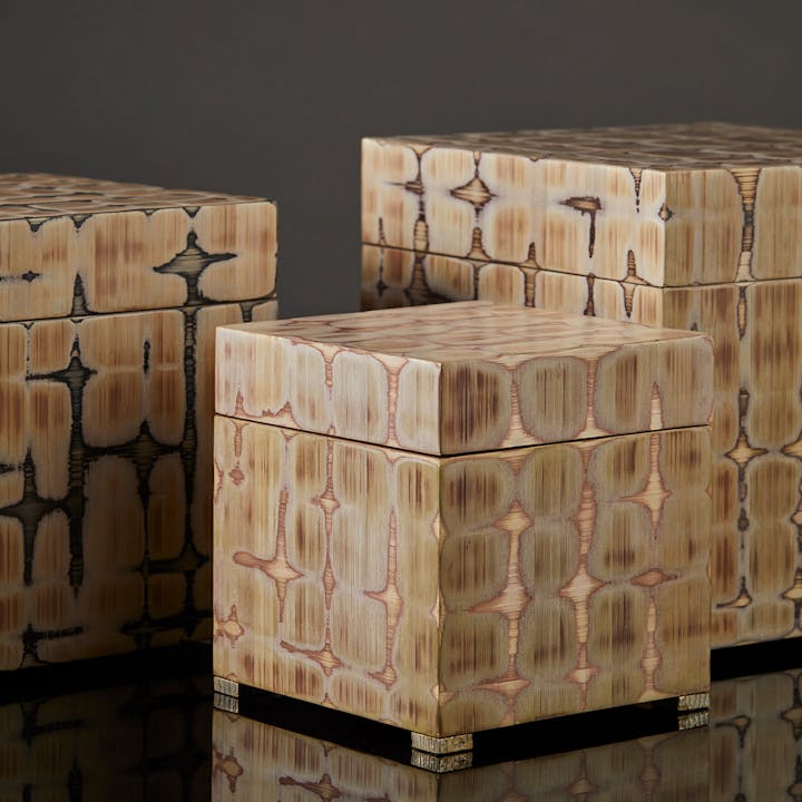 de sousa hughes alexander lamont mantle boxes