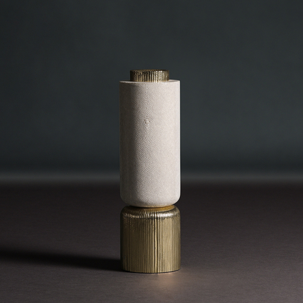 de sousa hughes alexander lamont vela dry vase