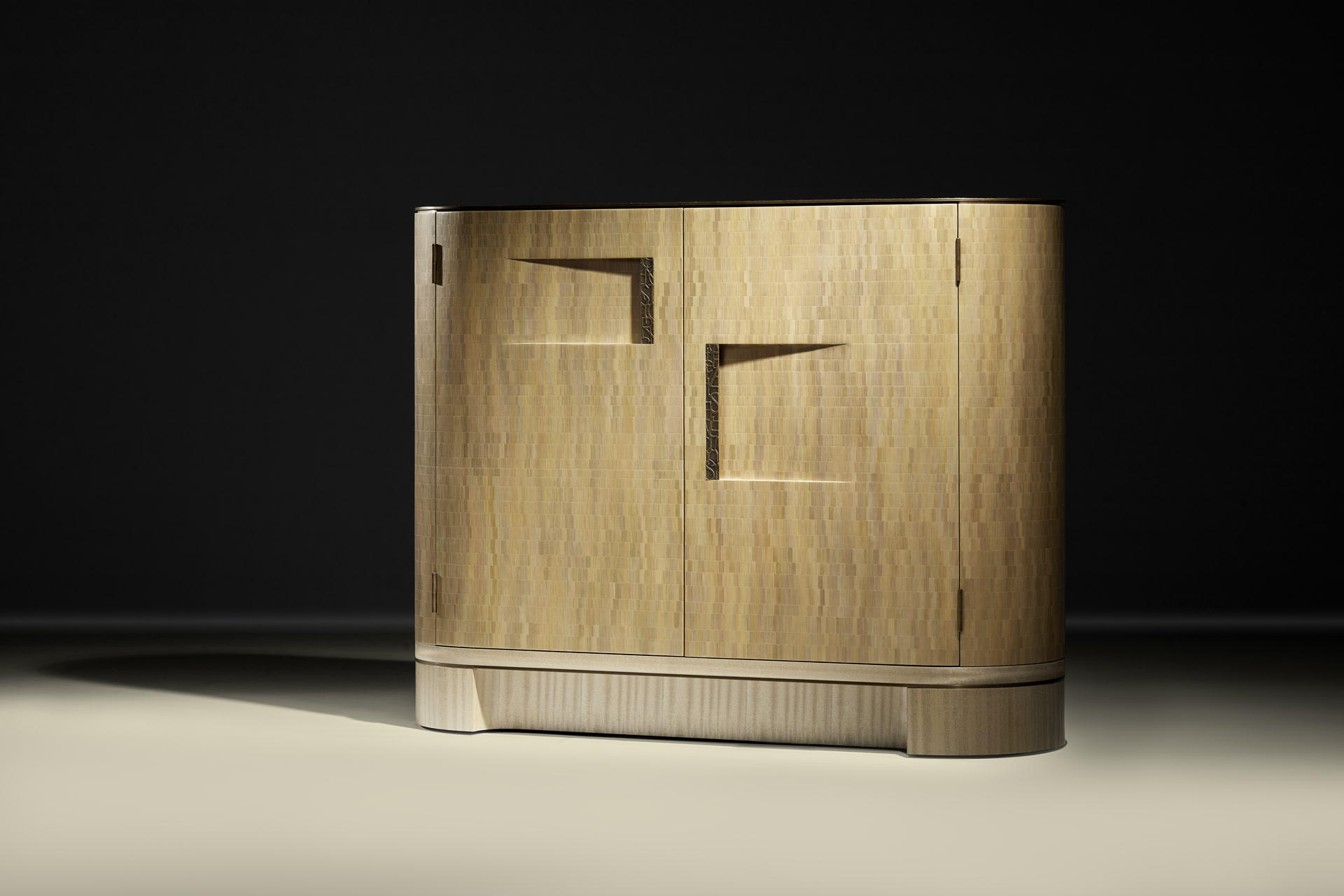 de sousa hughes alexander lamont Casque Bar Cabinet Burnished Metals Havana black background