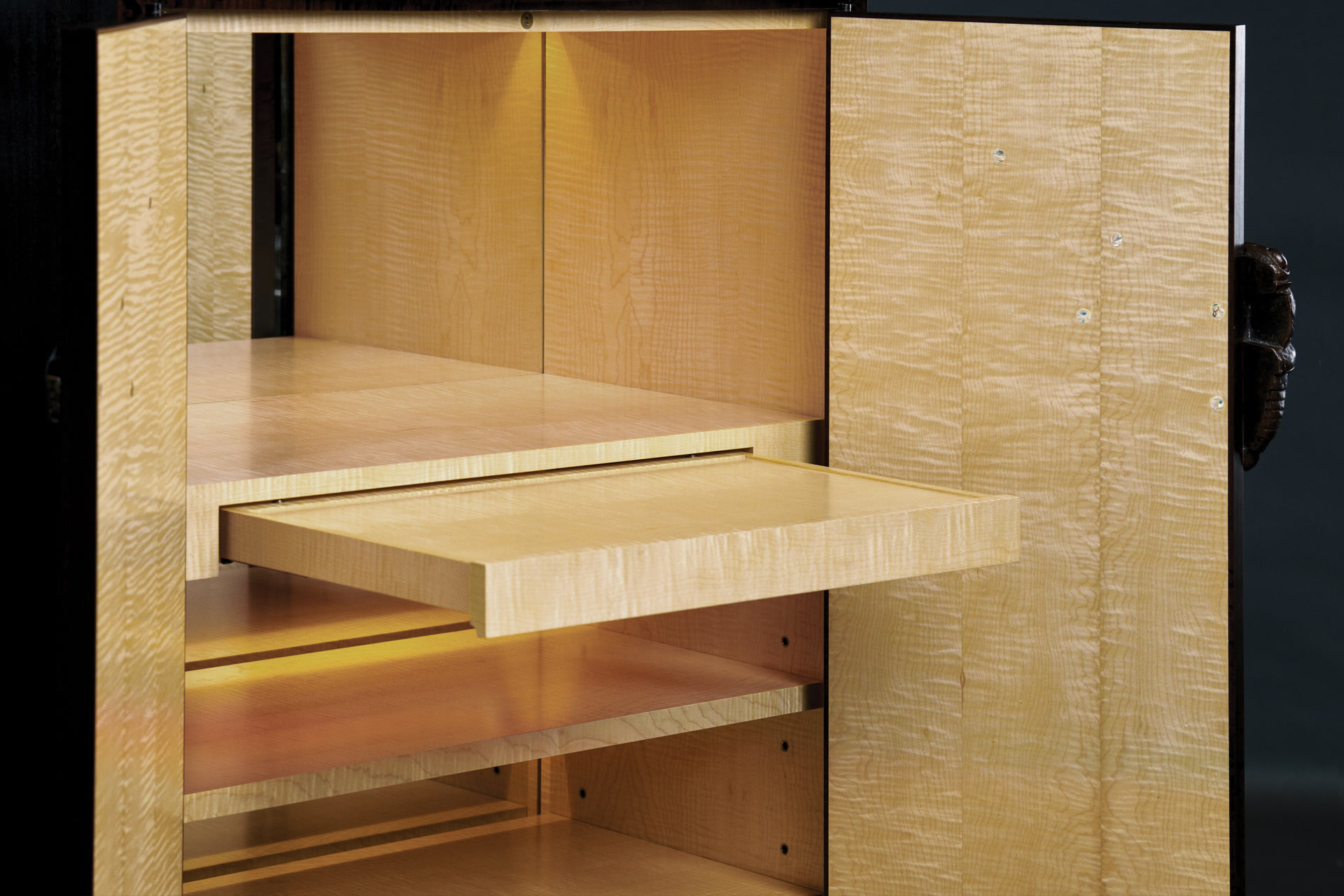 de sousa hughes alexander lamont cicada Interior re copy