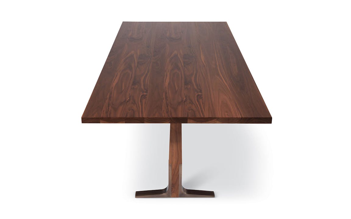 de sousa hughes troscan soren table end