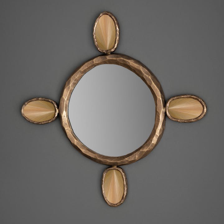 de sousa hughes alexander lamont Amulet Mirror round