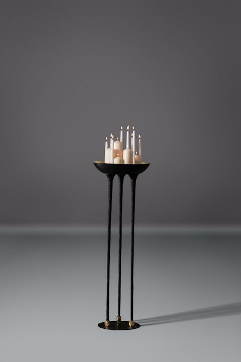 WGNHVfTOWOi de sousa hughes alexander lamont Goya Torchere 06