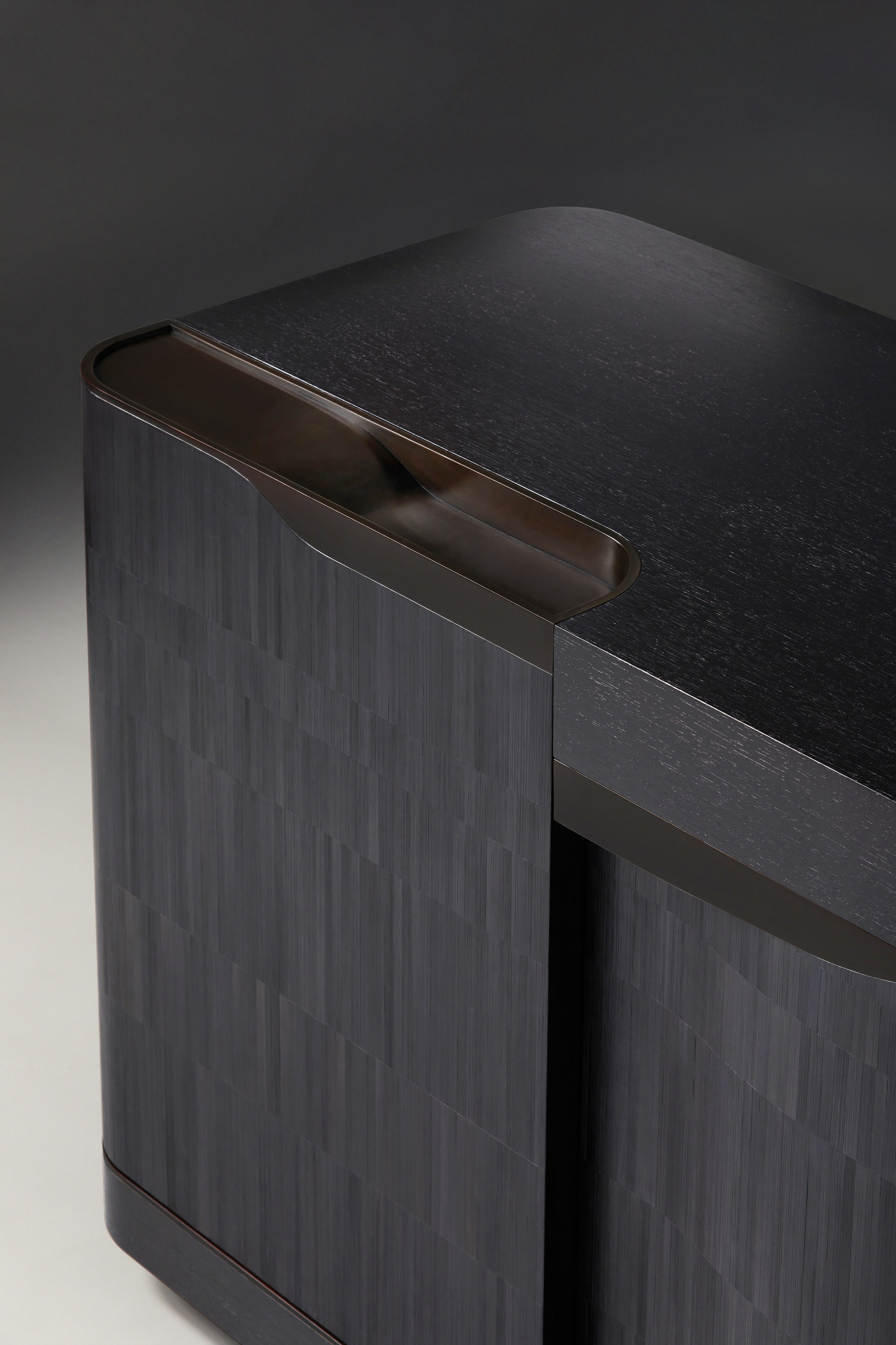 de sousa hughes alexander lamont Estribor Drinks Cabinet Ebony 4