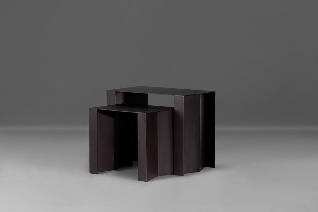 de sousa hughes alexander lamont etched twin side tables 2