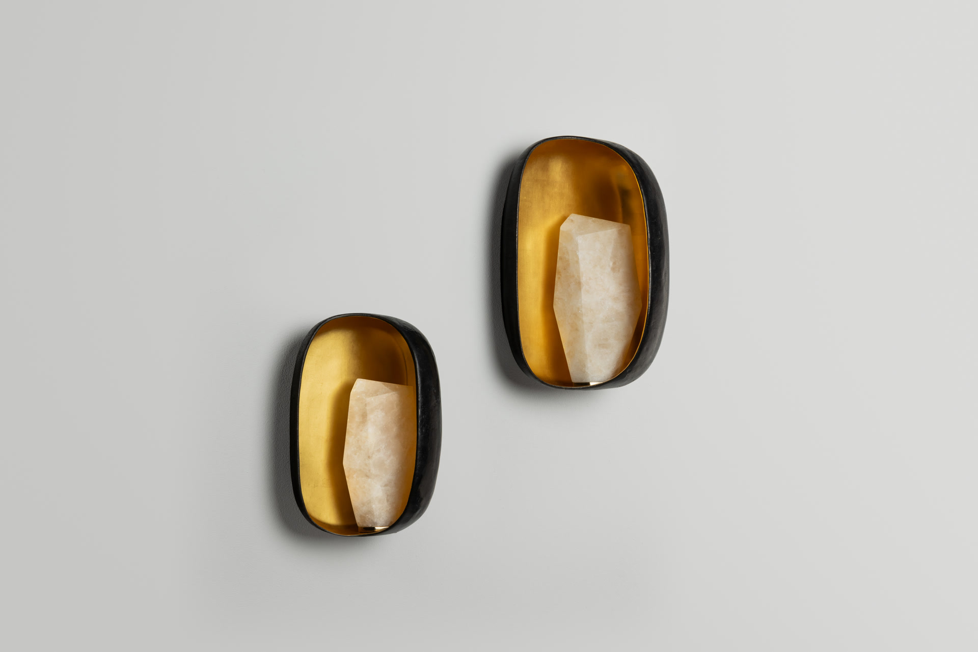 de sousa hughes alexander lamont Hedra Sconce 5