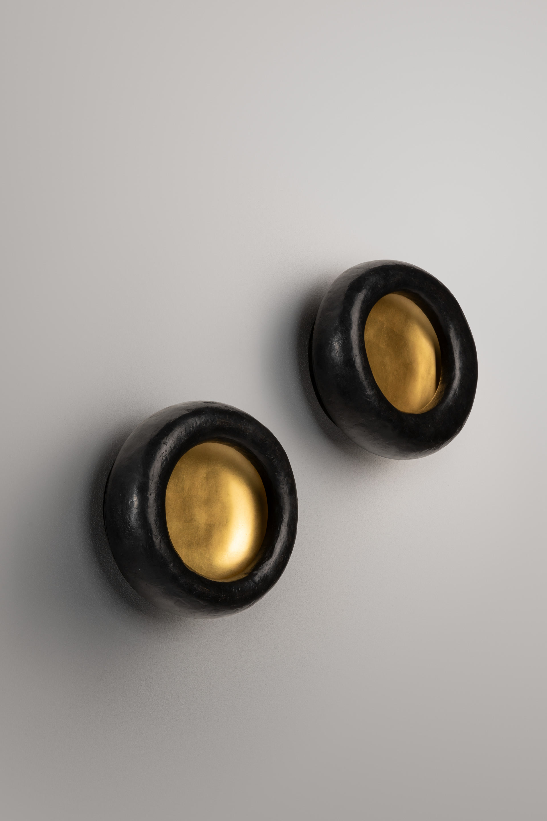 de sousa hughes alexander lamont Iris Sconce 01 10