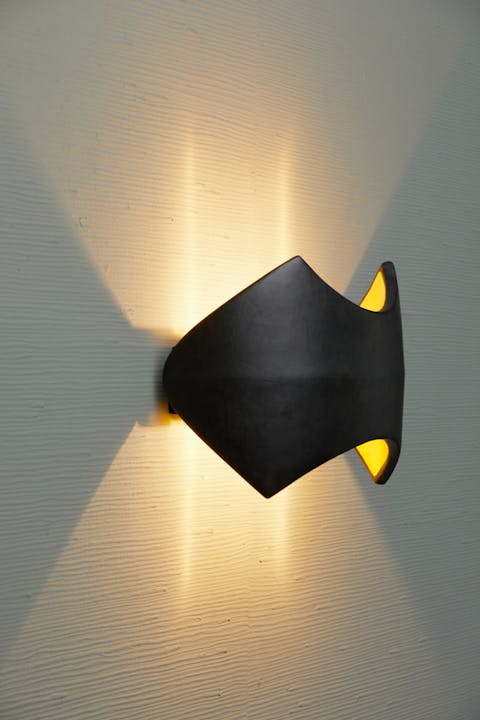 de sousa hughes alexander lamont isthmus sconce pepper grey parchment angle