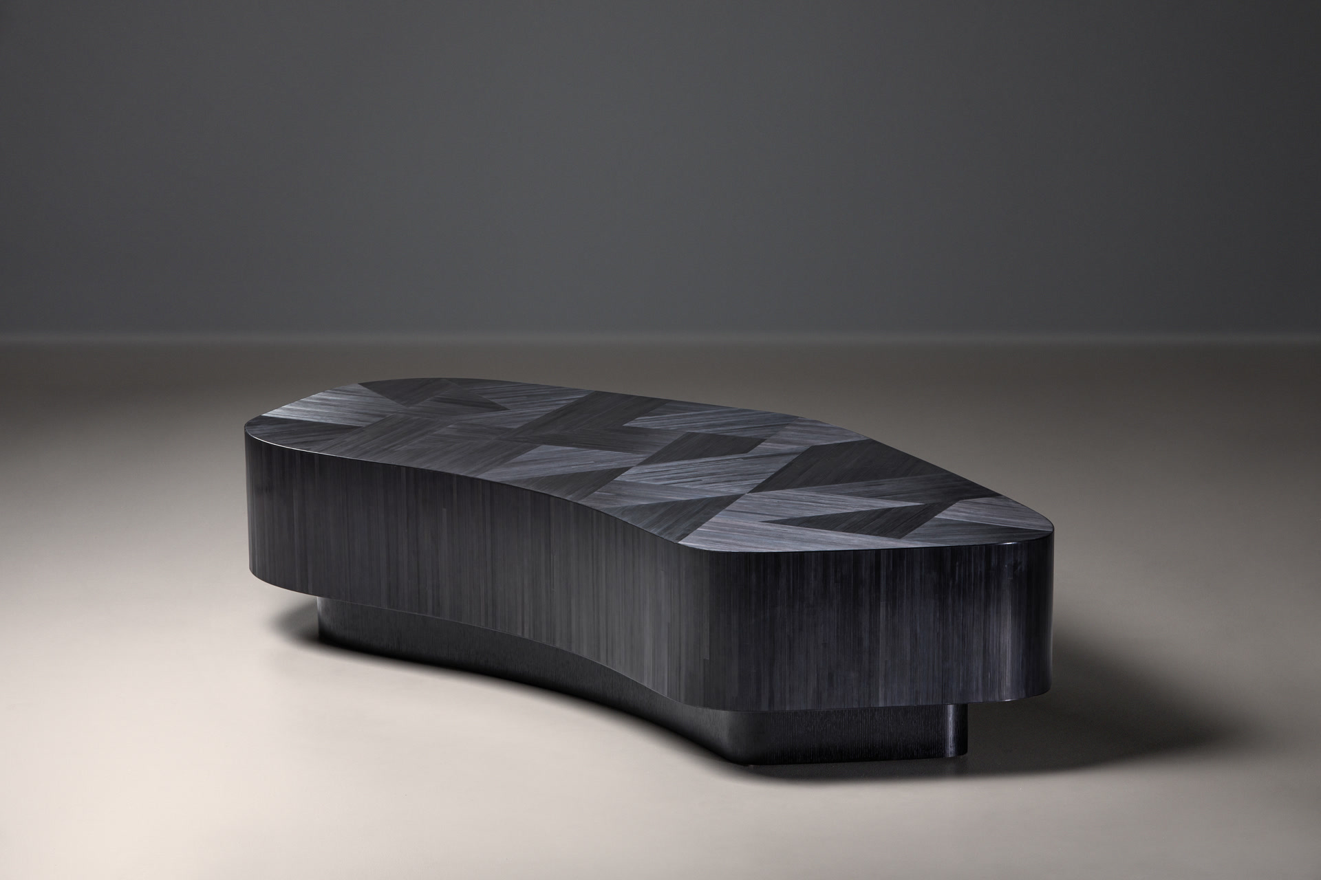 de sousa hughes alexander lamont Kumo Cocktail Table Ebony 1