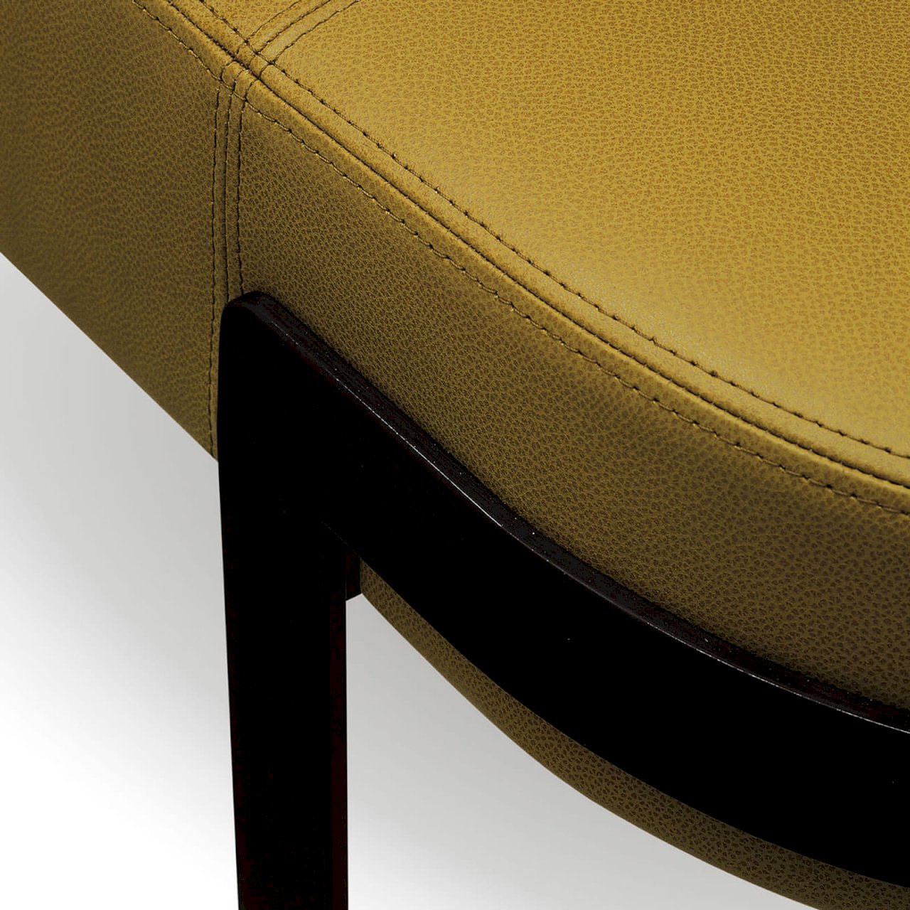 de sousa hughes liaigre ETRIER bench detail