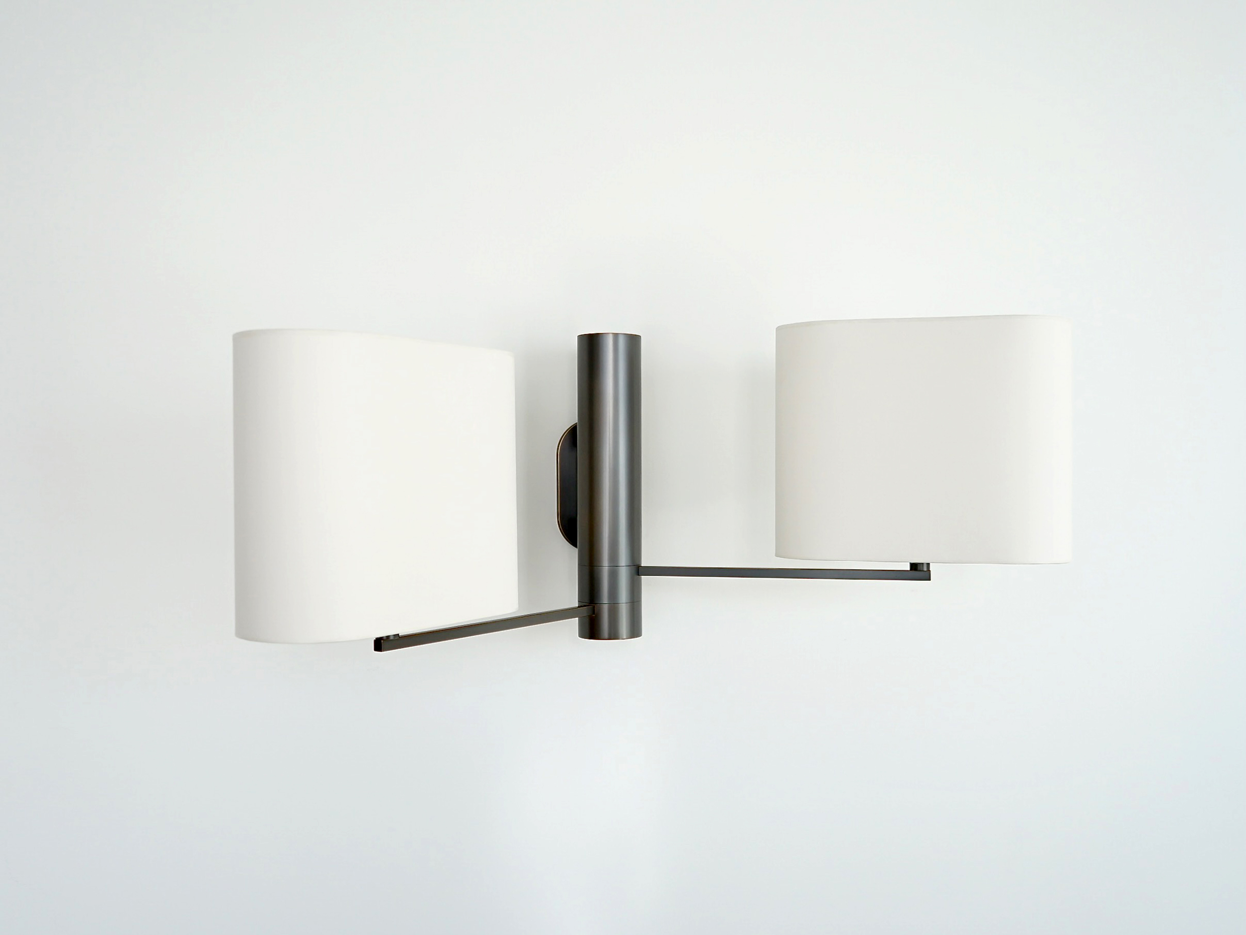 de sousa hughes mark albrecht Swing Arm Sconce Double 2