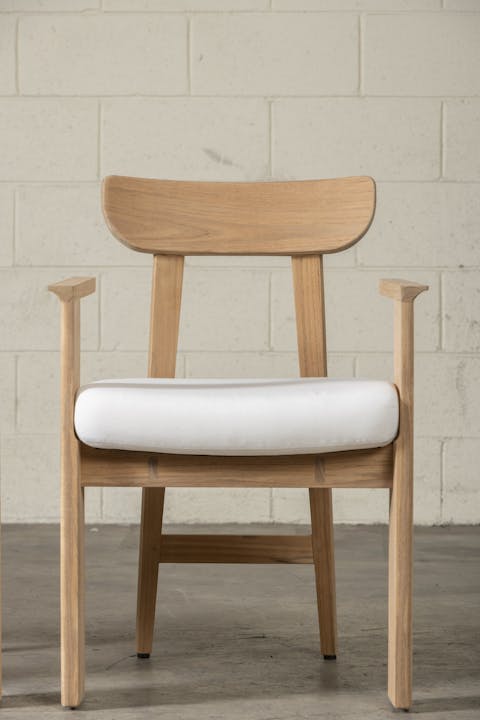 de sousa hughes jiun ho Bahia Dining Chair front