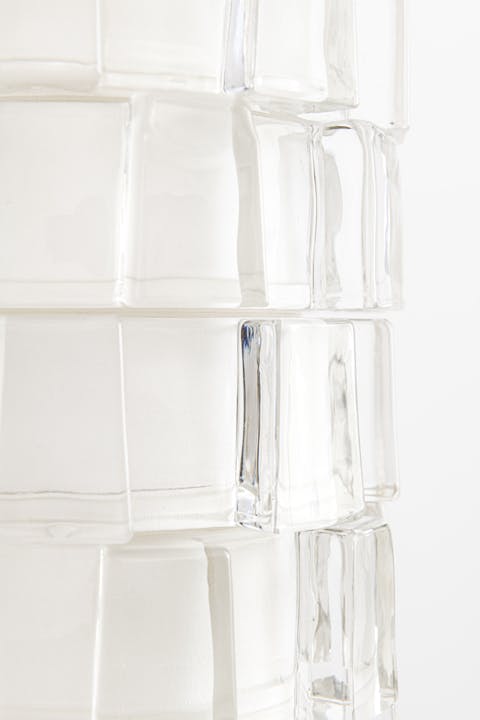 de sousa hughes jiun ho kaneiji table lamp detail