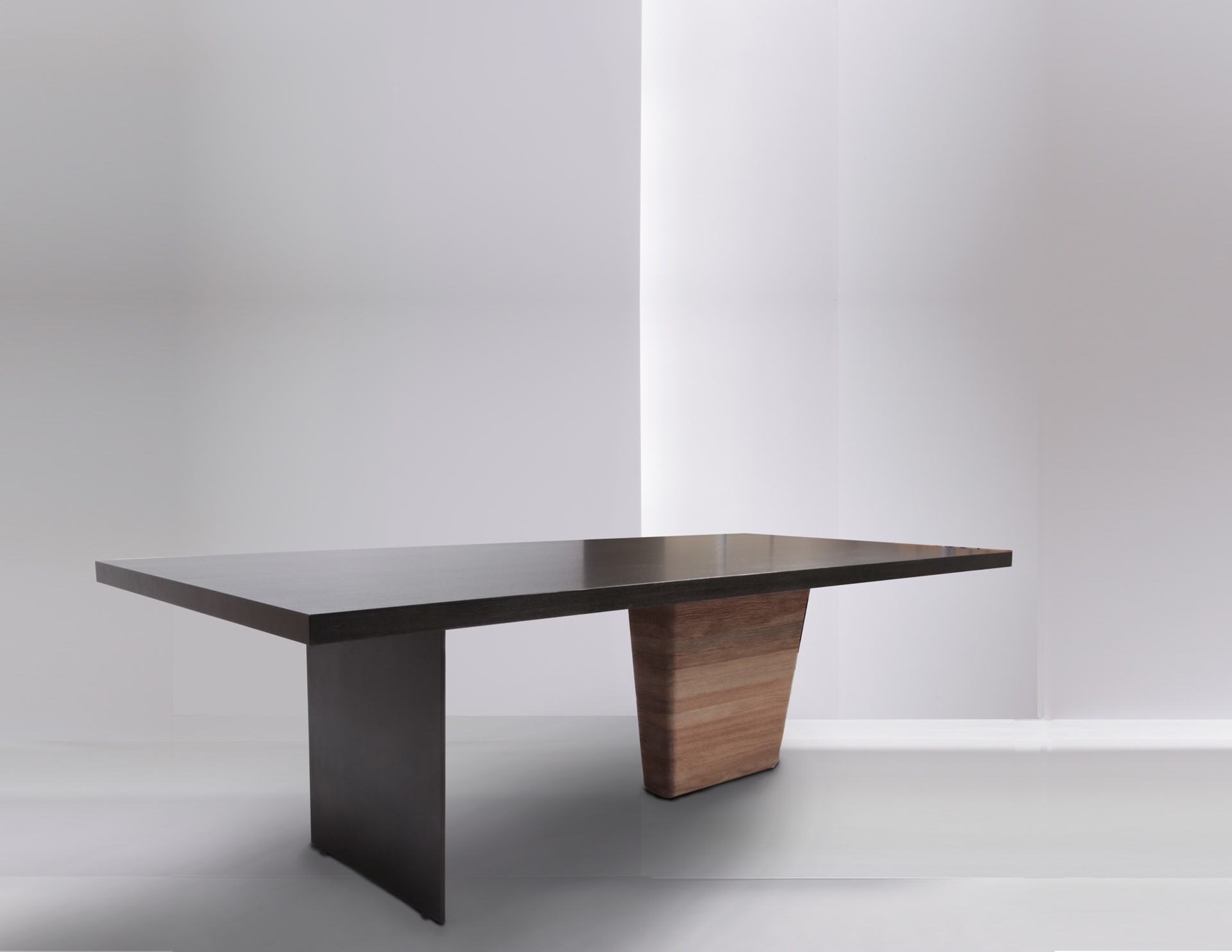 de sousa hughes jiun ho Osomo table angle