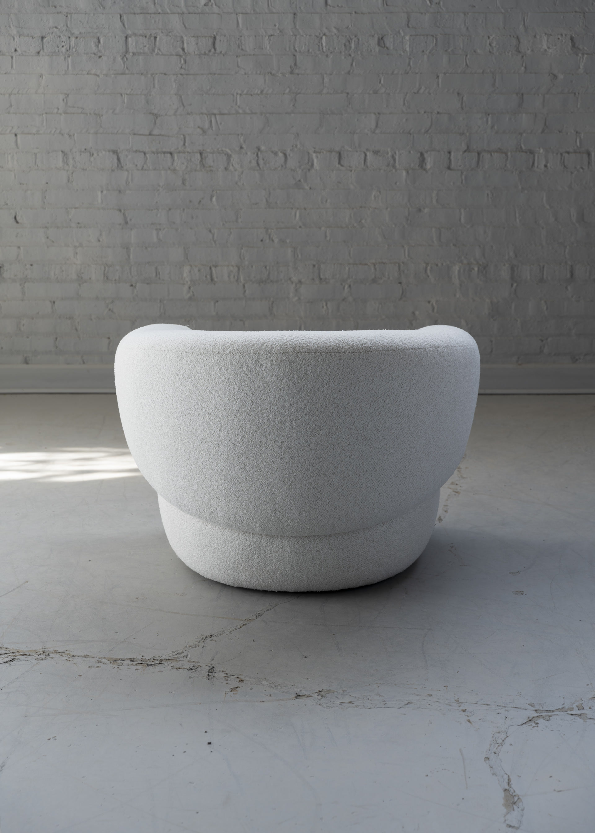 de sousa hughes jiun ho piedra chair back