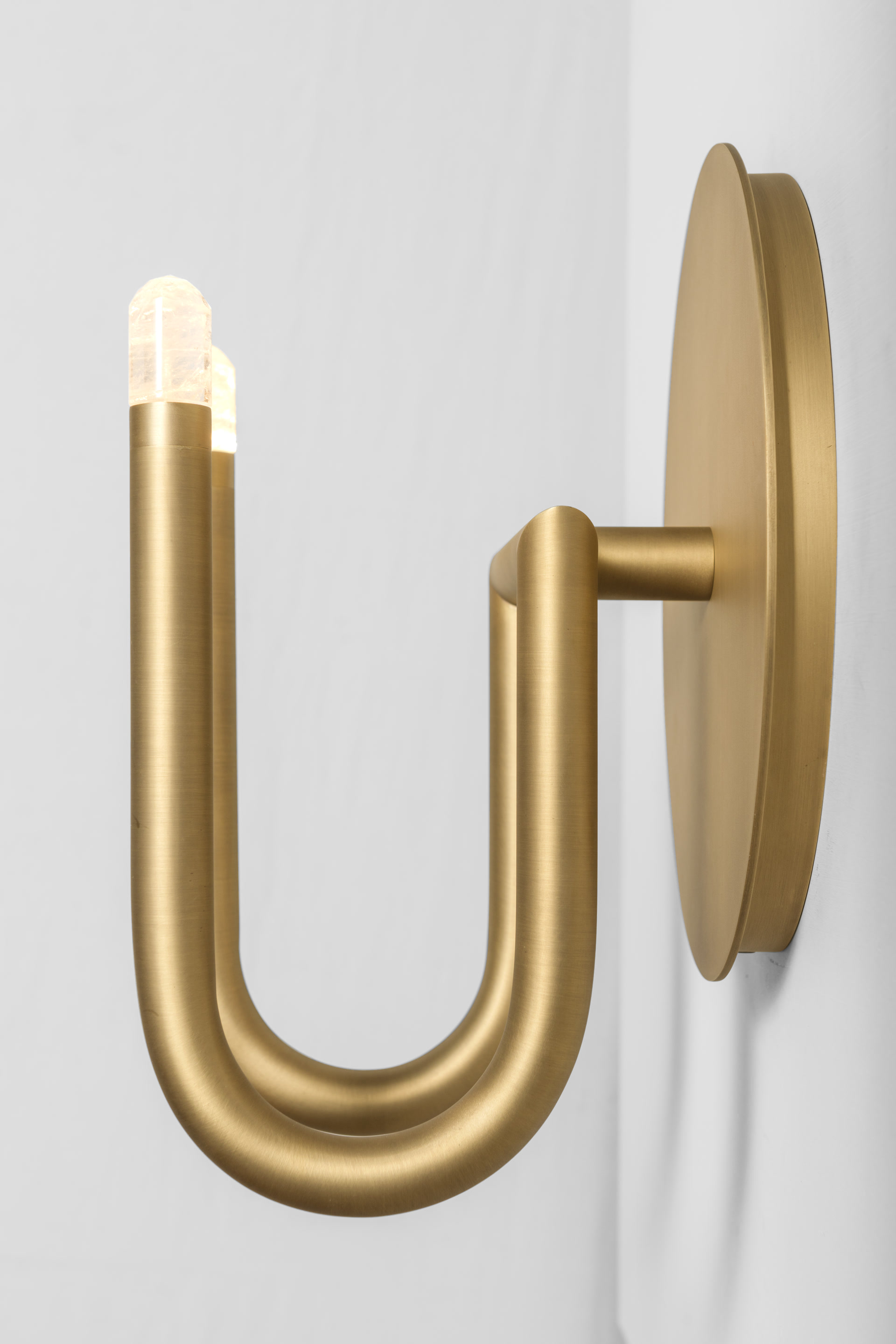de sousa hughes jiun ho Vendome Double Arm Sconce side detail