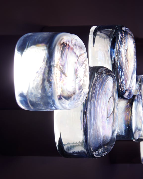 de sousa hughes john pomp drift sconce detail 1