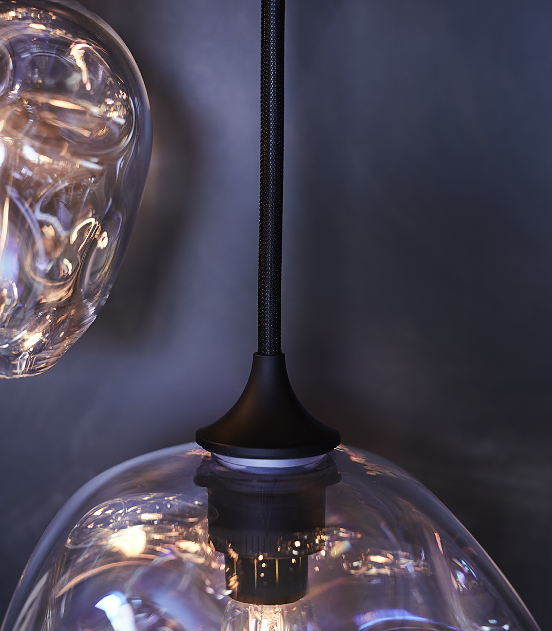 de sousa hughes john pomp infinity pendant infinity cluster detail