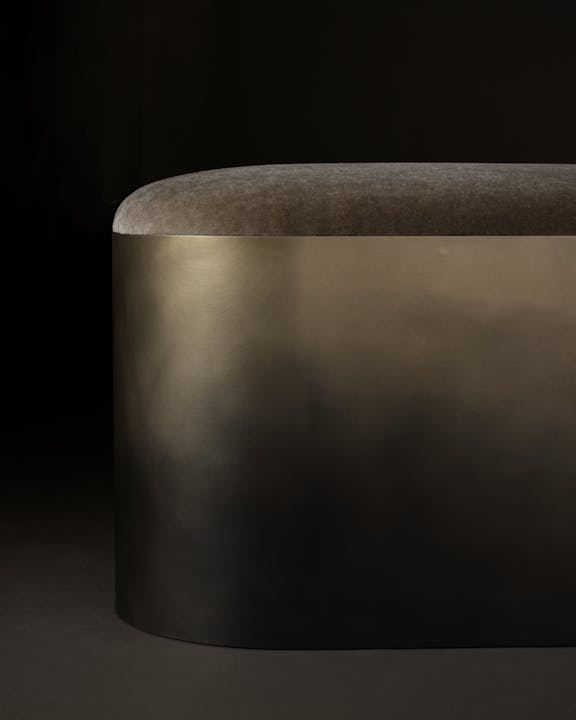 de sousa hughes john pomp monolith bench side detail