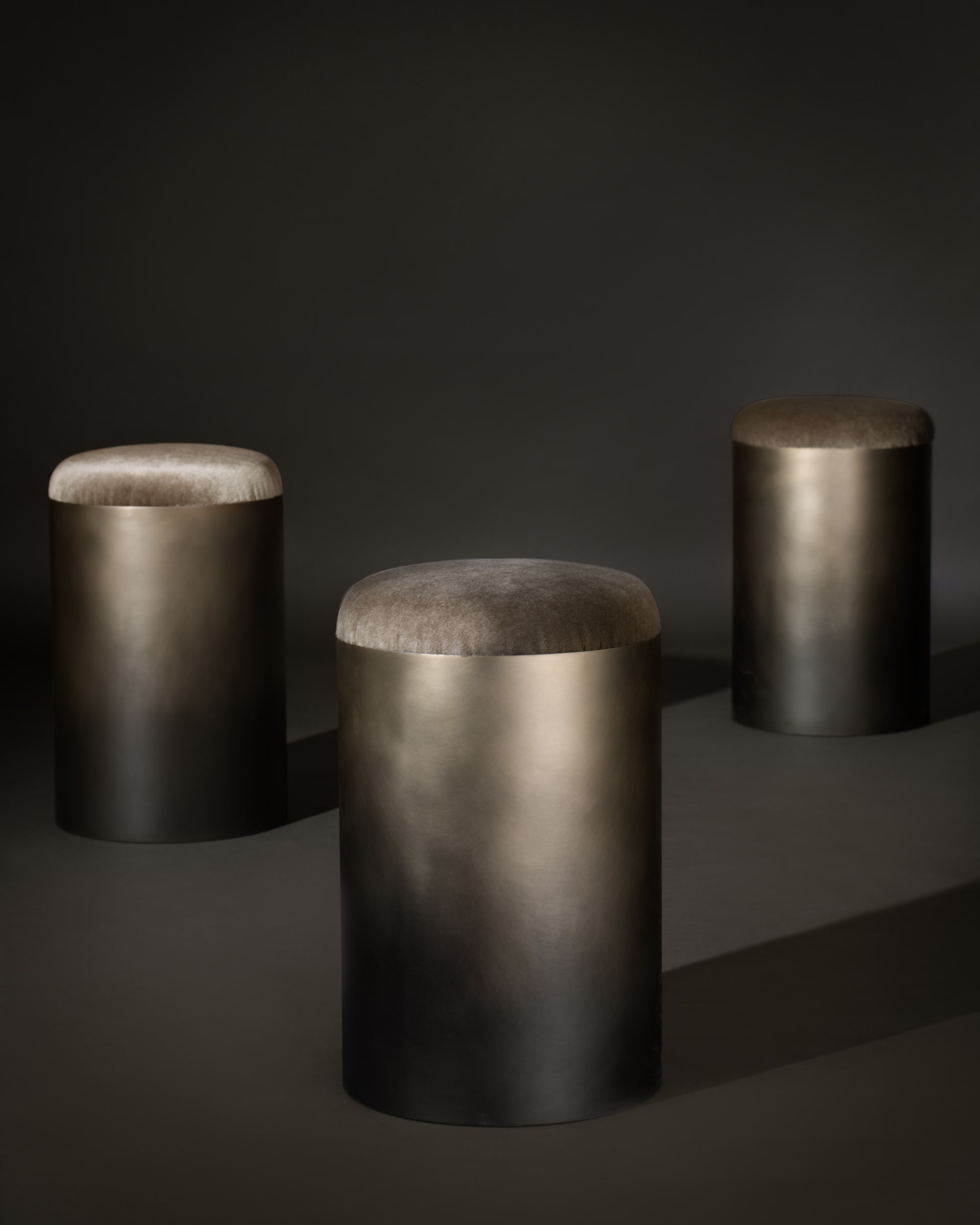 de sousa hughes john pomp monolith stool