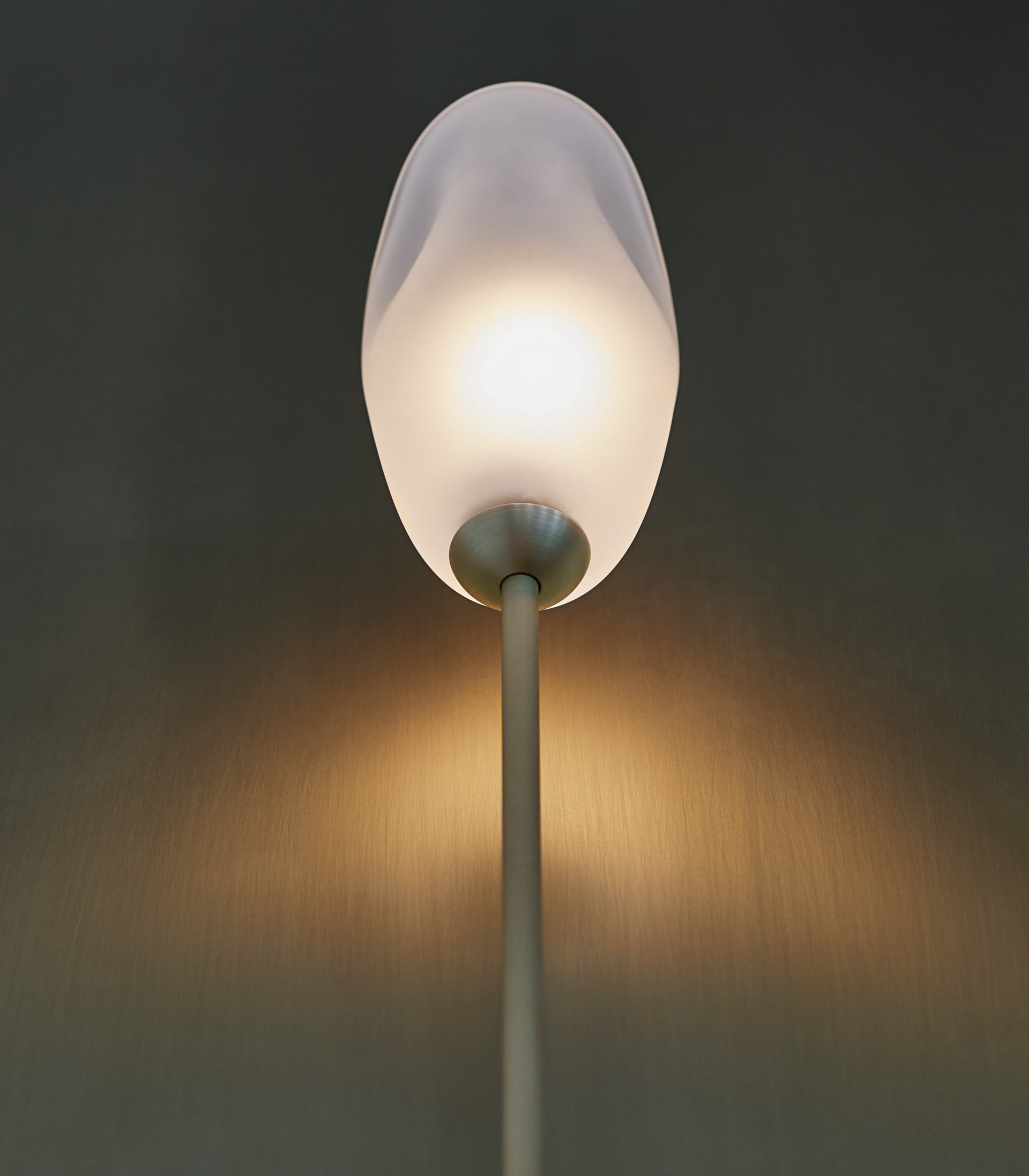 de sousa hughes john pomp moon orchid crest sconce detail 2