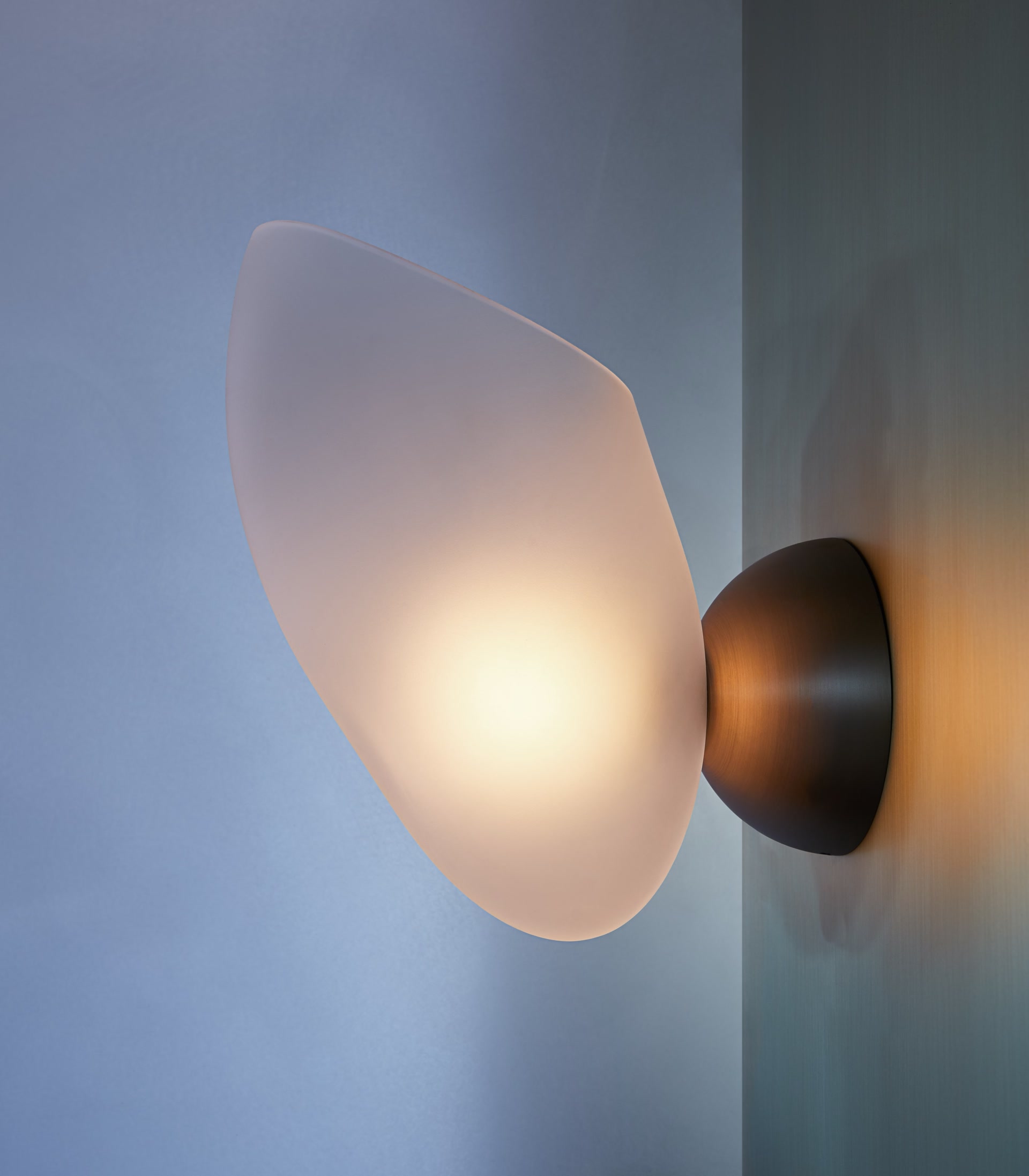 de sousa hughes john pomp moon orchid sconce side detail