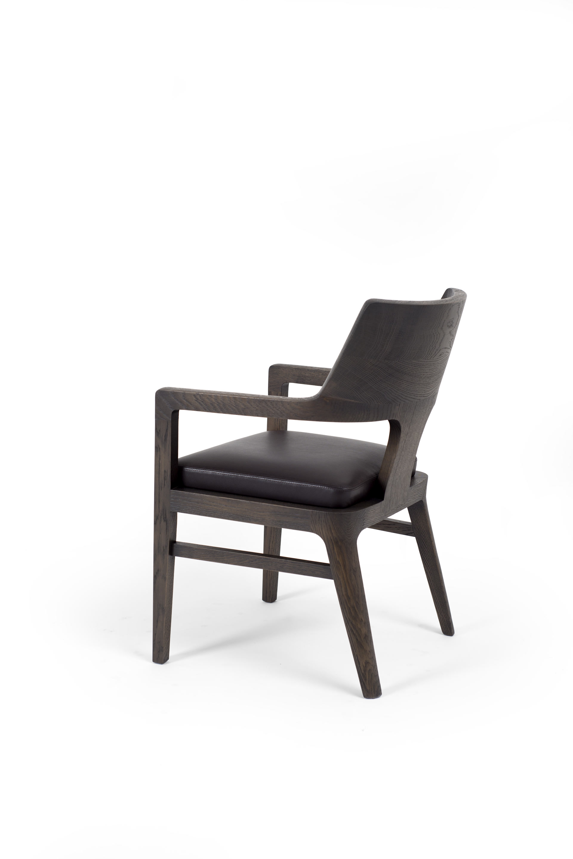de sousa hughes liaigre Arctique armchair side angle