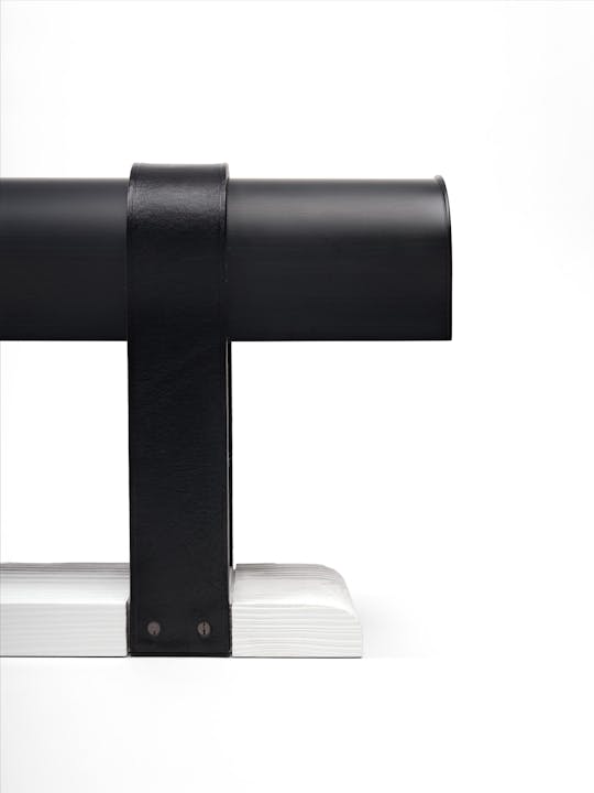 de sousa hughes liaigre BRIZAN LAMP detail