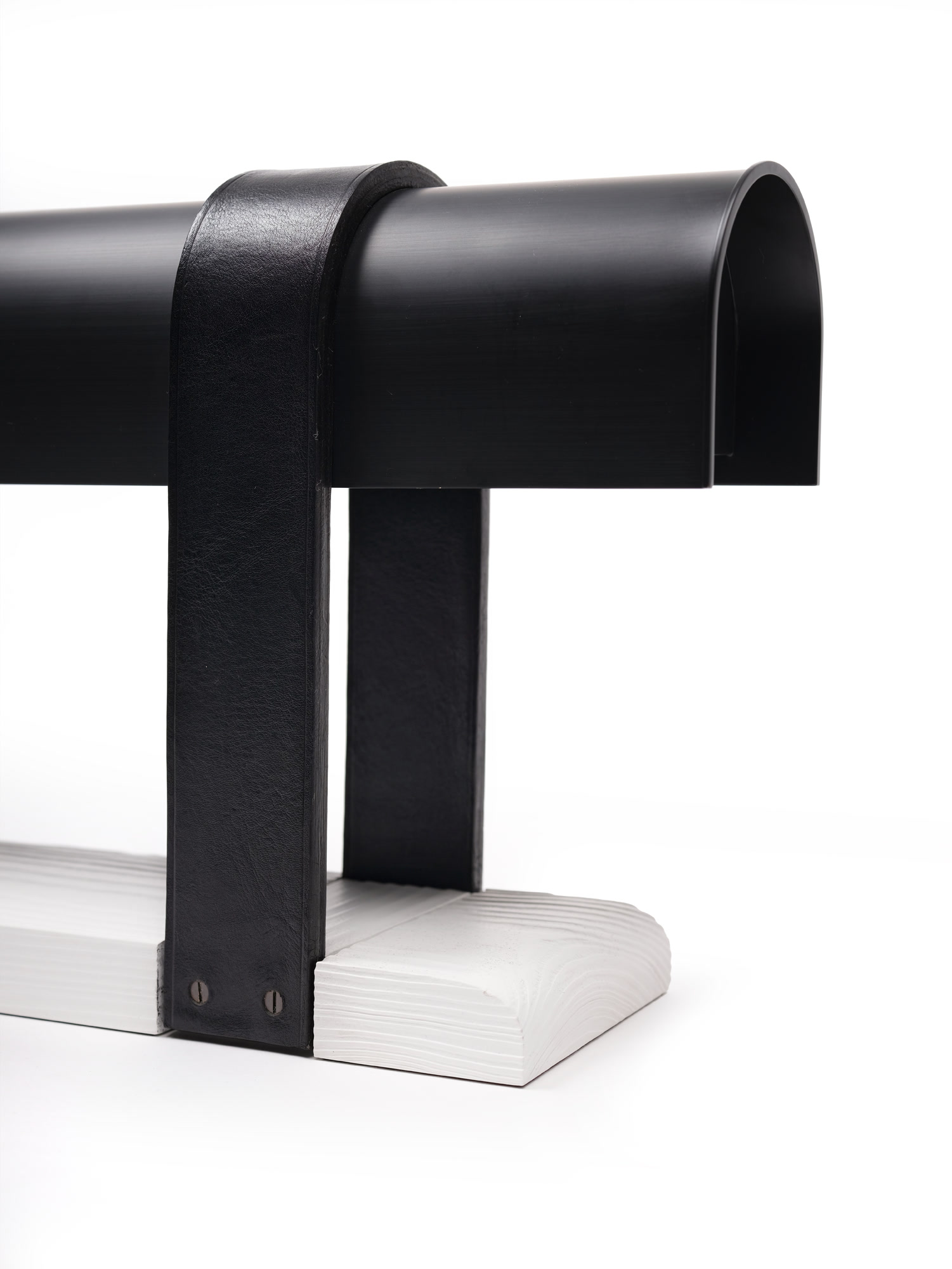 de sousa hughes liaigre BRIZAN LAMP detail 2