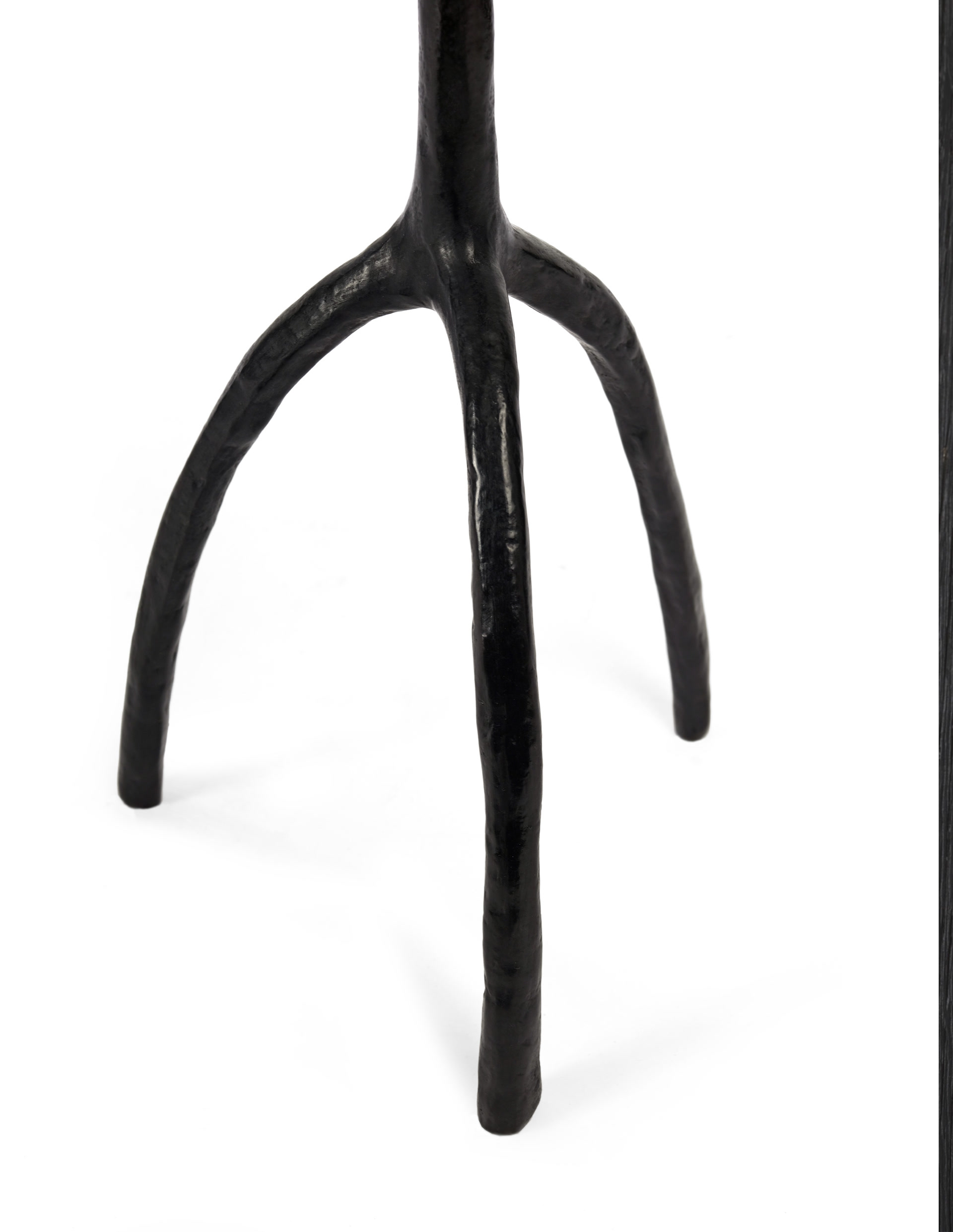 de sousa hughes liaigre BRONZE trepied floor lamp detail